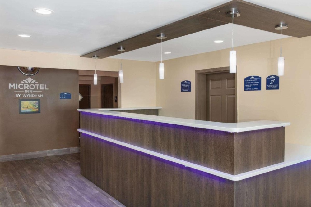 Microtel Inn & Suites by Wyndham Columbia Two Notch Rd Area Image 23