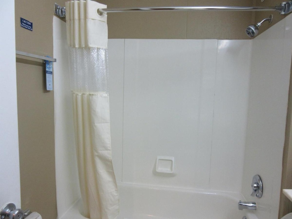 Microtel Inn & Suites by Wyndham Columbia Two Notch Rd Area Image 7